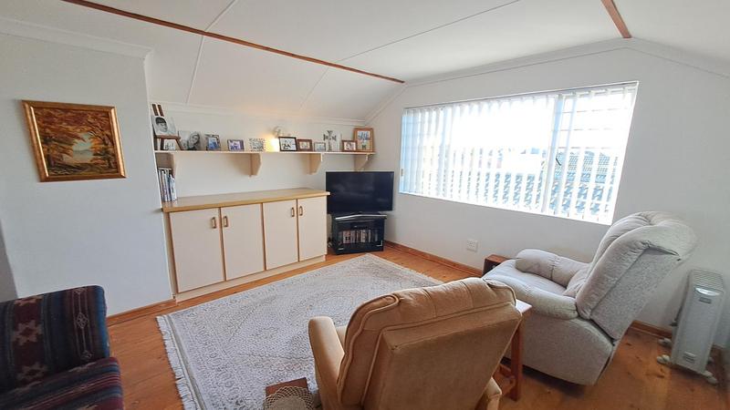 2 Bedroom Property for Sale in Stilbaai Wes Western Cape